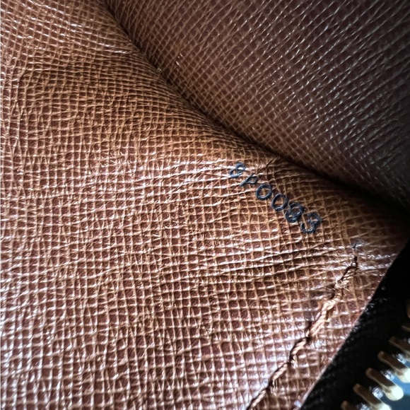 Louis Vuitton Monogram Papillon 30 - Picture 3 of 8